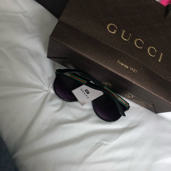 Gucci glasses - Picture 1 of 4